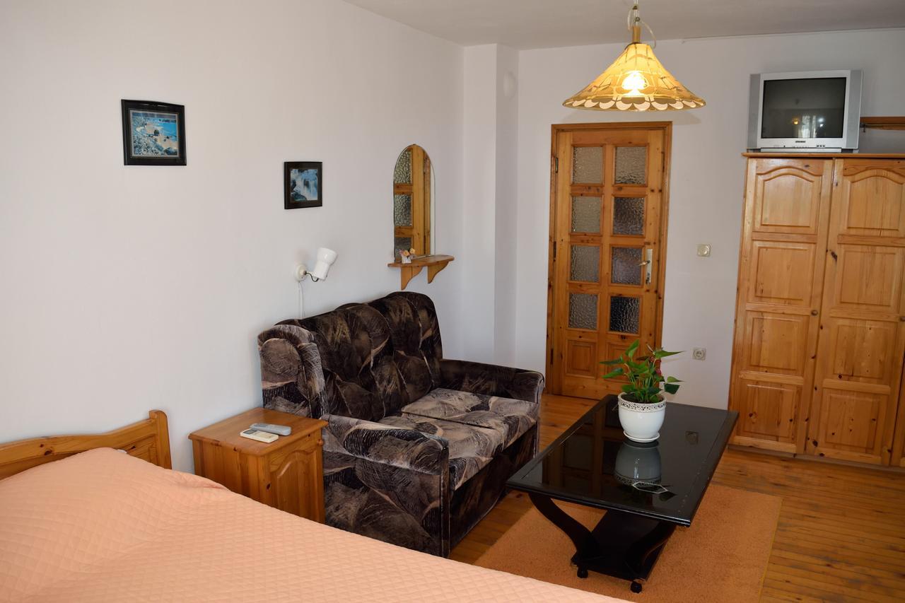Guest House Villa Katty Balchik Ngoại thất bức ảnh